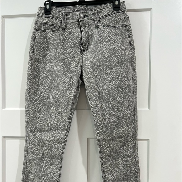 NWOT Universal Threads snake print denim - Picture 1 of 2